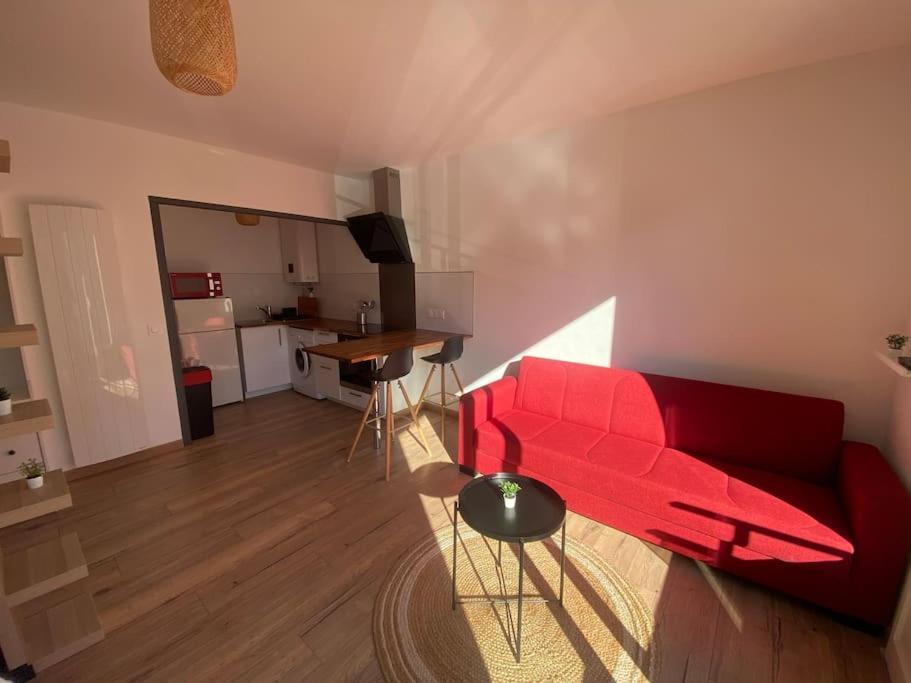 Studio Moderne Et Cosy Avec Balcon Et Parking Apartment Perigueux Exterior photo